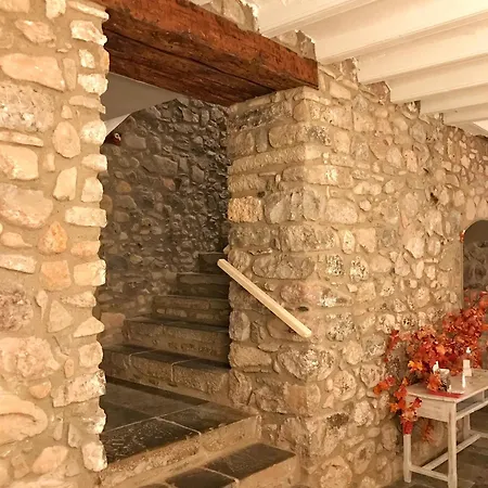 El Castell De (adults Only) * La Pobla de Lillet