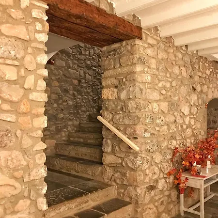 El Castell De (adults Only) * La Pobla de Lillet