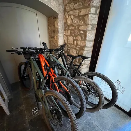 Casa de vacances El Castell De (adults Only)